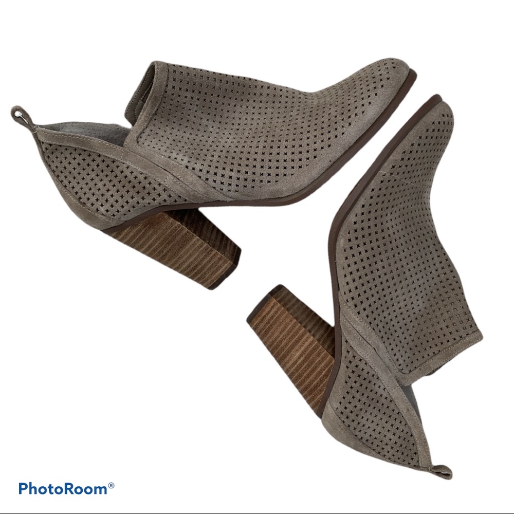 Vince Camuto perforated suede booties - Picture 3 of 6